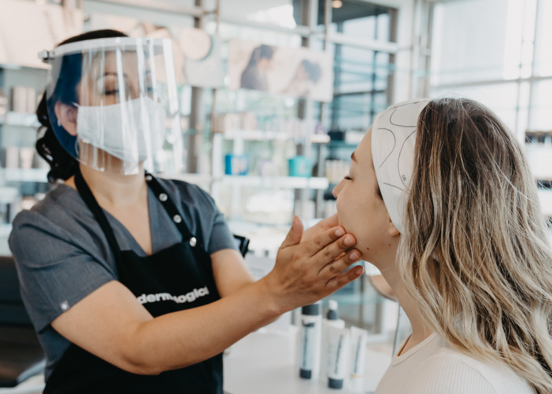 Εξουσιοδοτημένοι Συνεργάτες